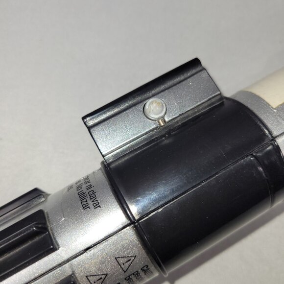 Star Wars Anakin Skywalker Darth Vader Ultimate FX Lightsaber by Hasbro - Picture 2 of 2